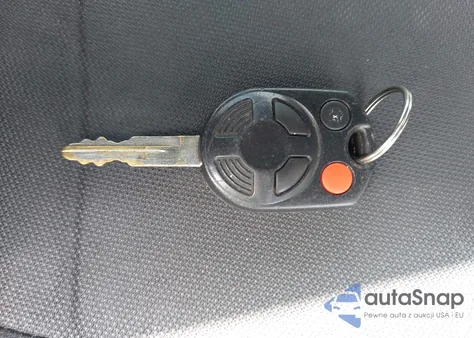 2011 Ford Escape Xlt from USA, damaged, VIN 1FMCU0D74BKB47384